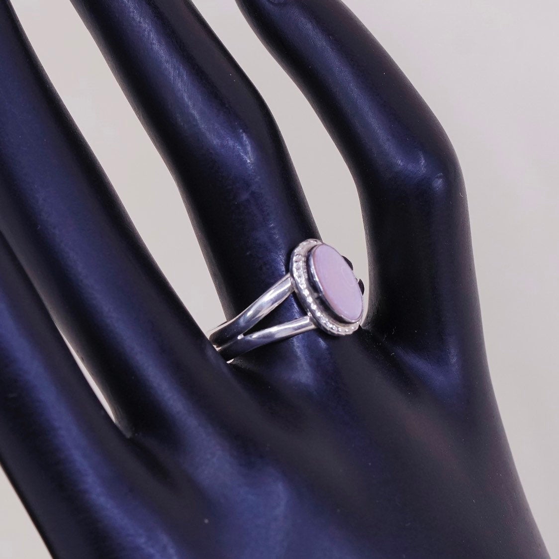 sz 8.25, native american JJ sterling silver handmade ring, 925 w/ mother of pearl