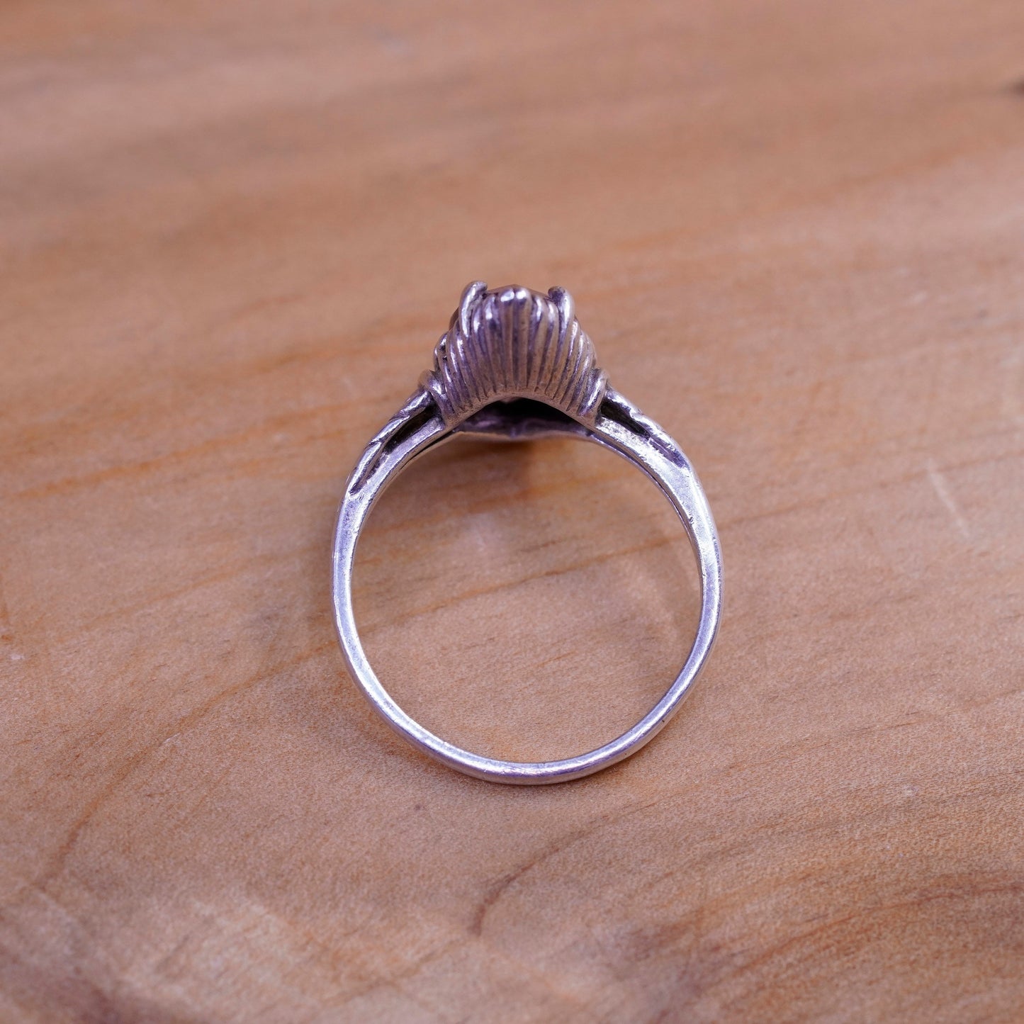 Size 8.5, vtg kabana Sterling Silver Handmade ring, 925 ribbed band amethyst