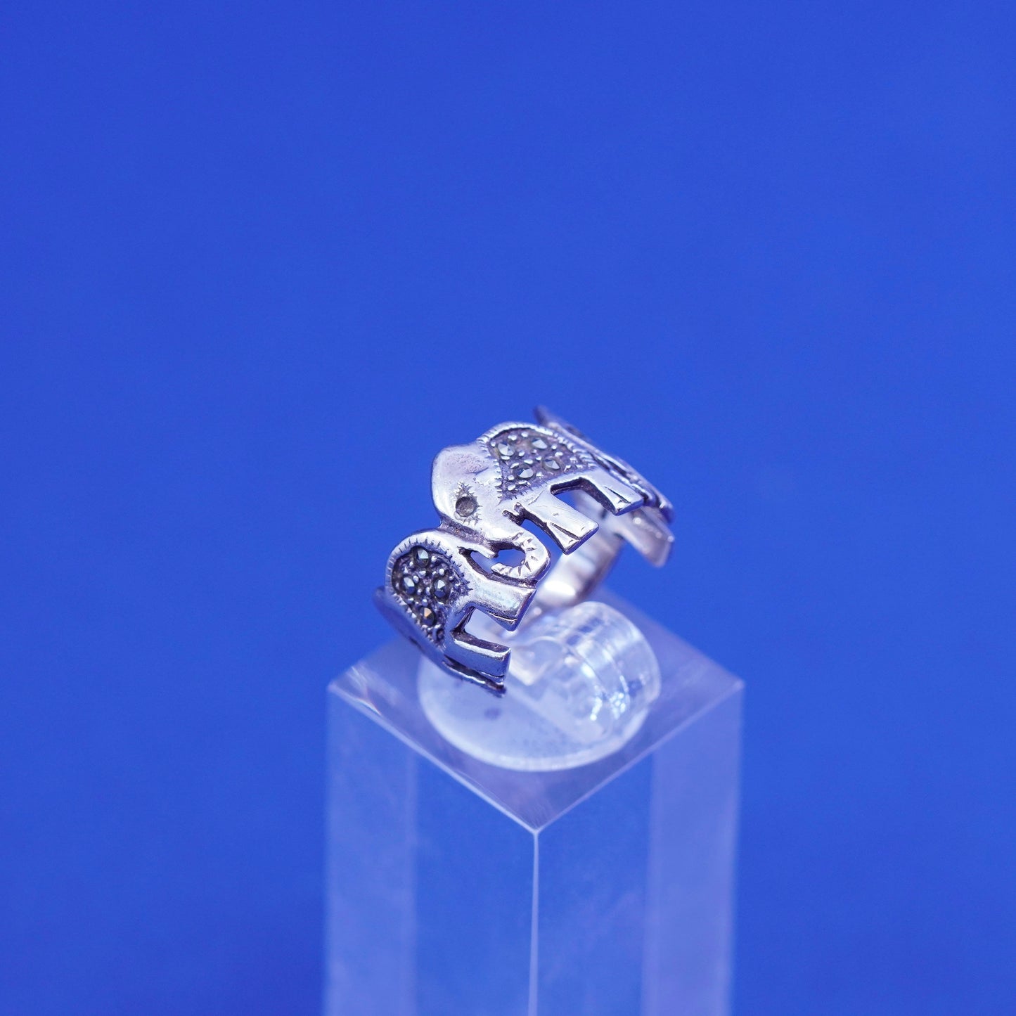 Size 4.25, vtg Sterling silver handmade ring, 925 elephant band with marcasite
