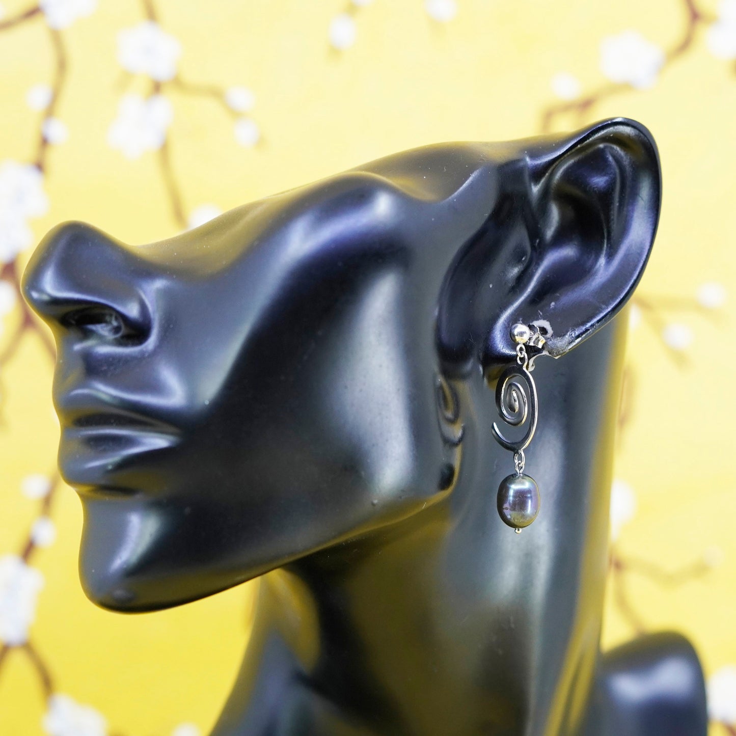 Vintage sterling silver handmade earrings, 925 swirly drops with black pearl