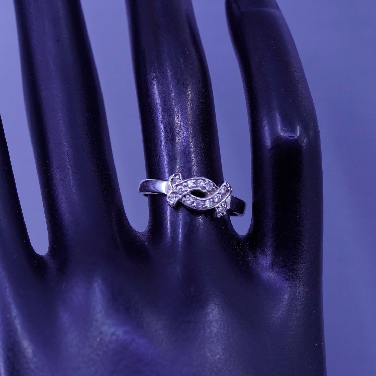 Size 7.25, vintage Sterling 925 silver handmade band ring with cluster Cz
