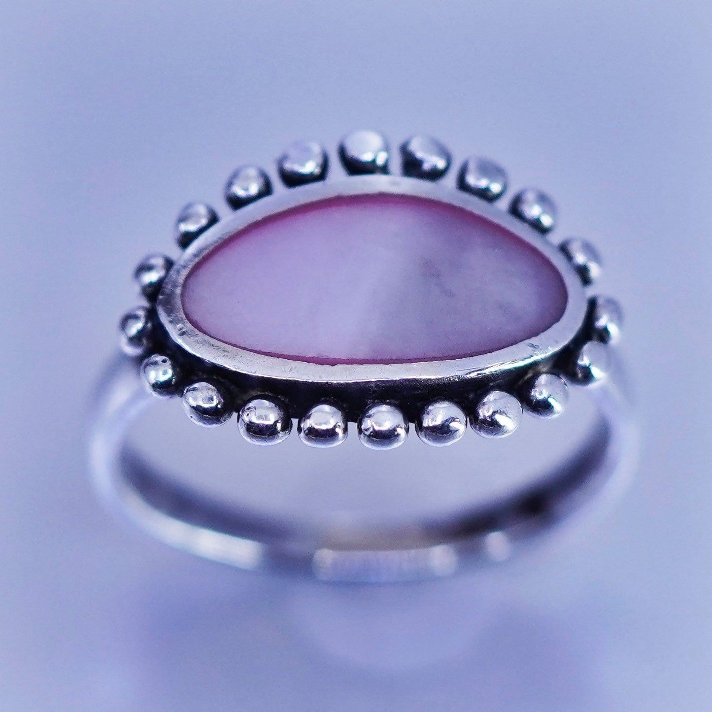 Size 8, Native American navajo Sterling 925 silver ring mother of pearl beads