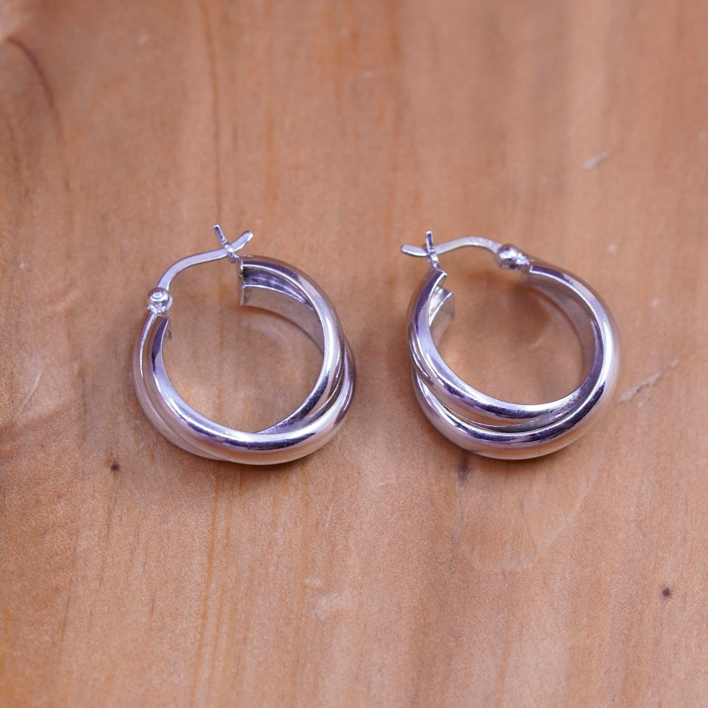 0.75”, Vintage Sterling silver handmade earrings, 925 entwined circle hoops