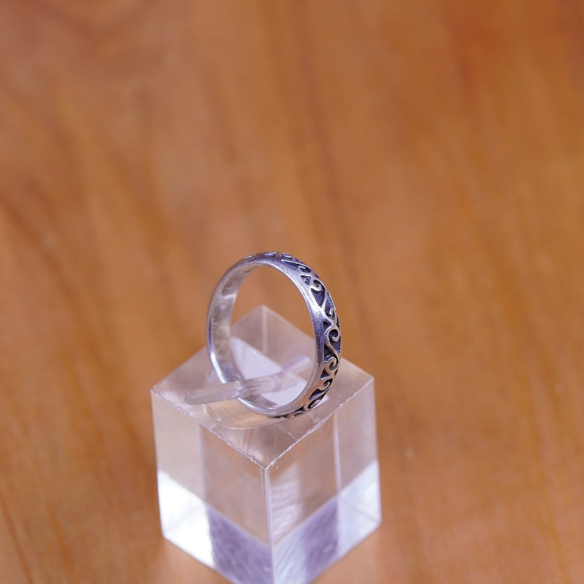 Size 5, vintage PSCL handmade Sterling 925 silver ring with swirl embossed