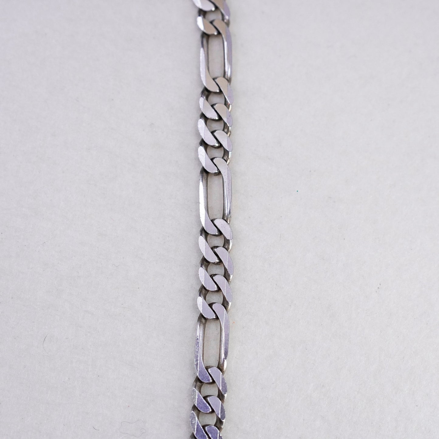 18” 8mm, vintage Italy Sterling 925 silver bold figaro chain necklace