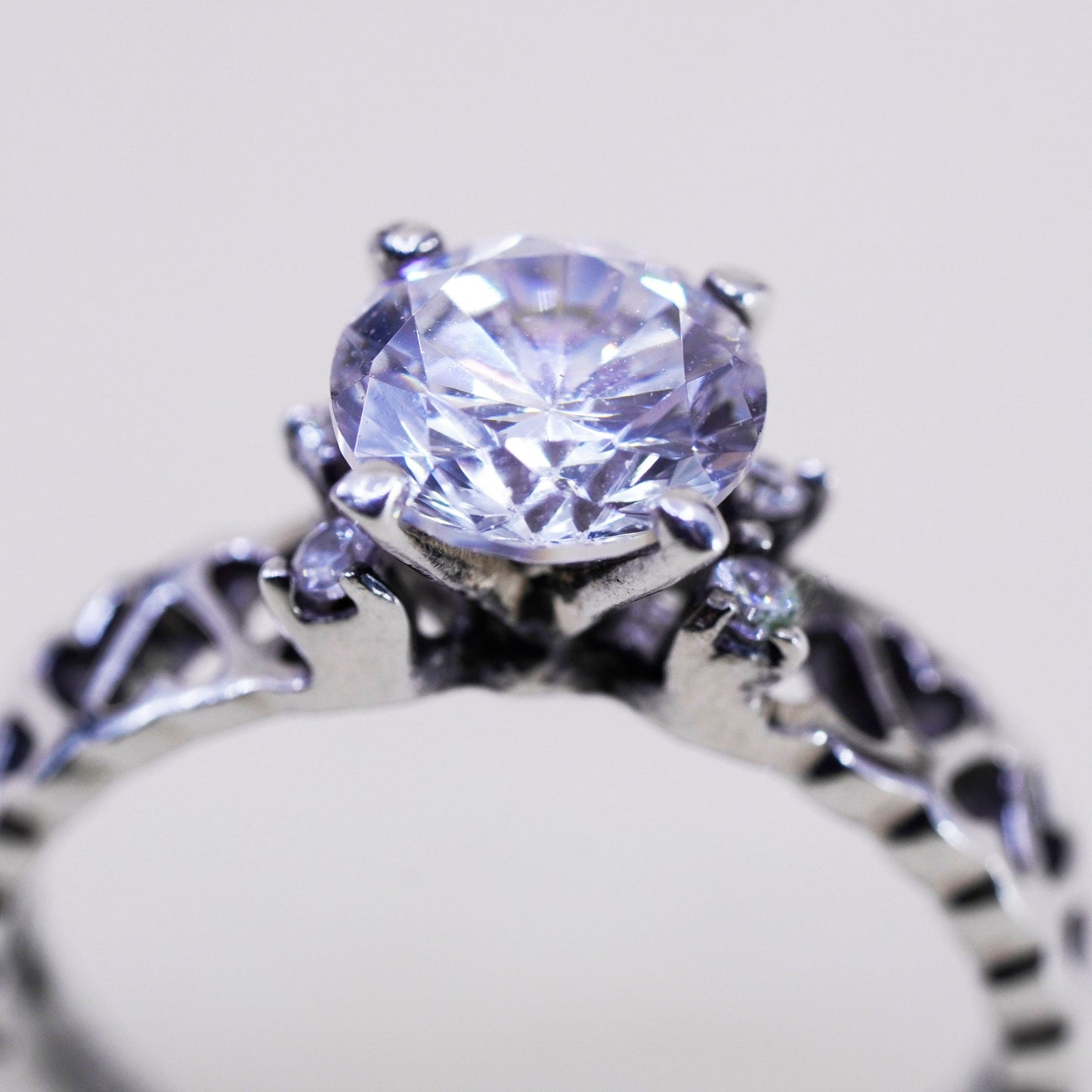 Size 5.25, vintage Sterling 925 silver Statement ring w/ Cz and heart around
