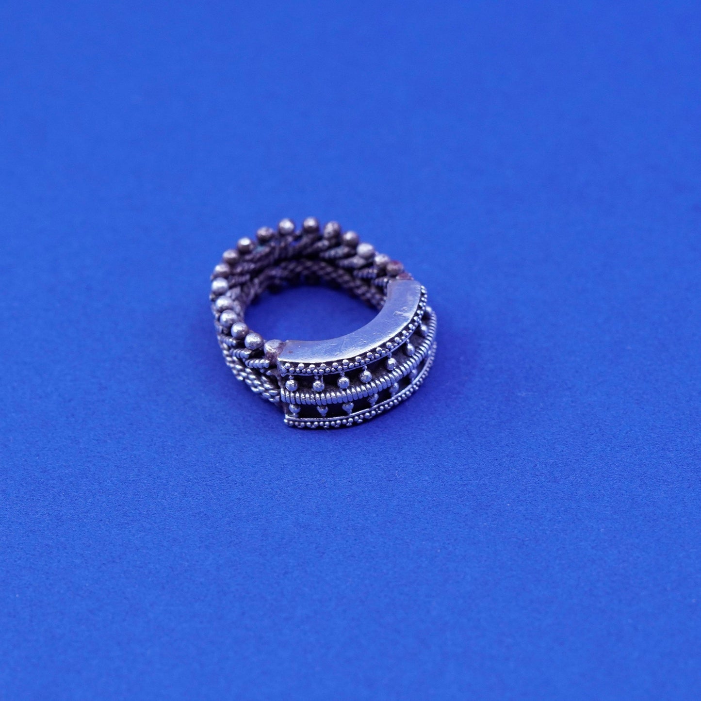 Size 8, vintage Sterling silver handmade ring, 925 texture chain band