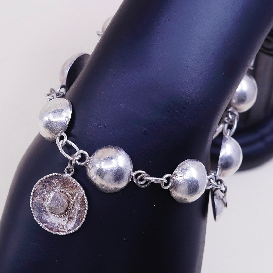6”, sterling silver Handmade circle bracelet w/ hammer pot hat key sombrero