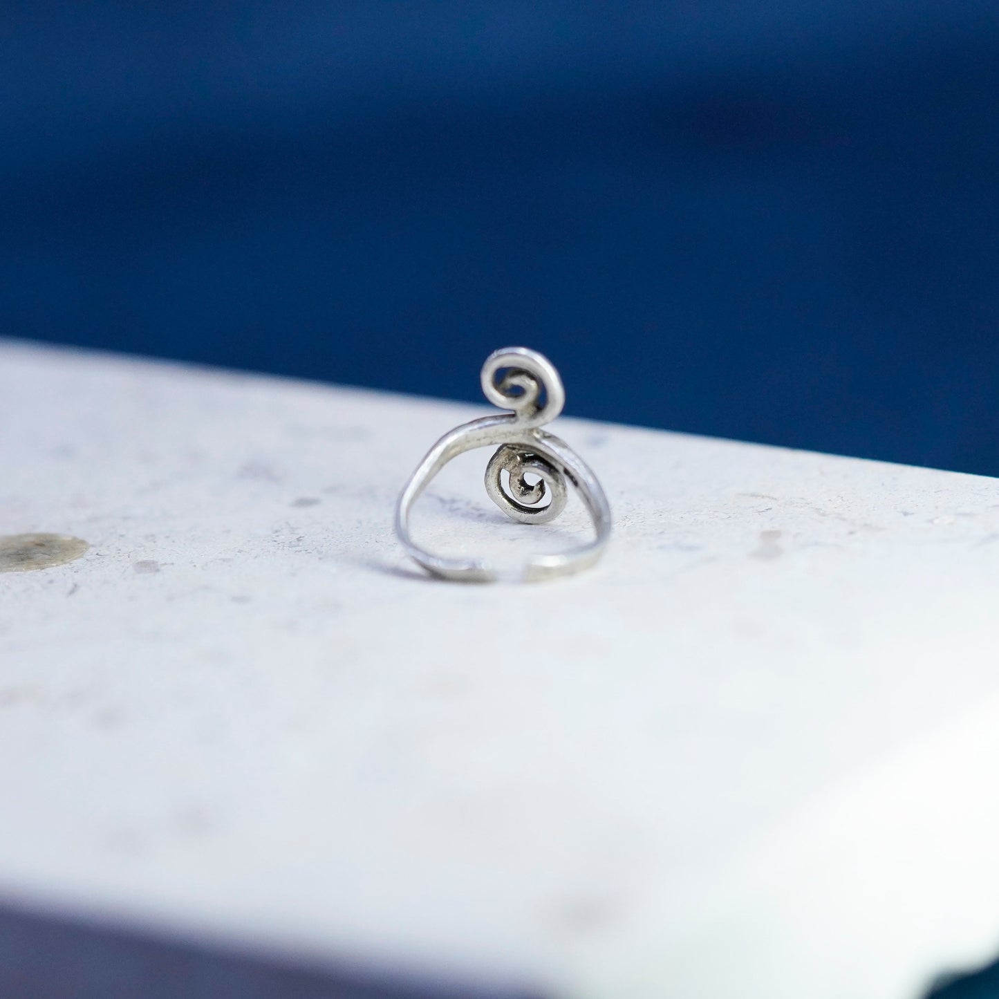 Size 2, vintage Sterling silver handmade ring, 925 Filigree swirl band