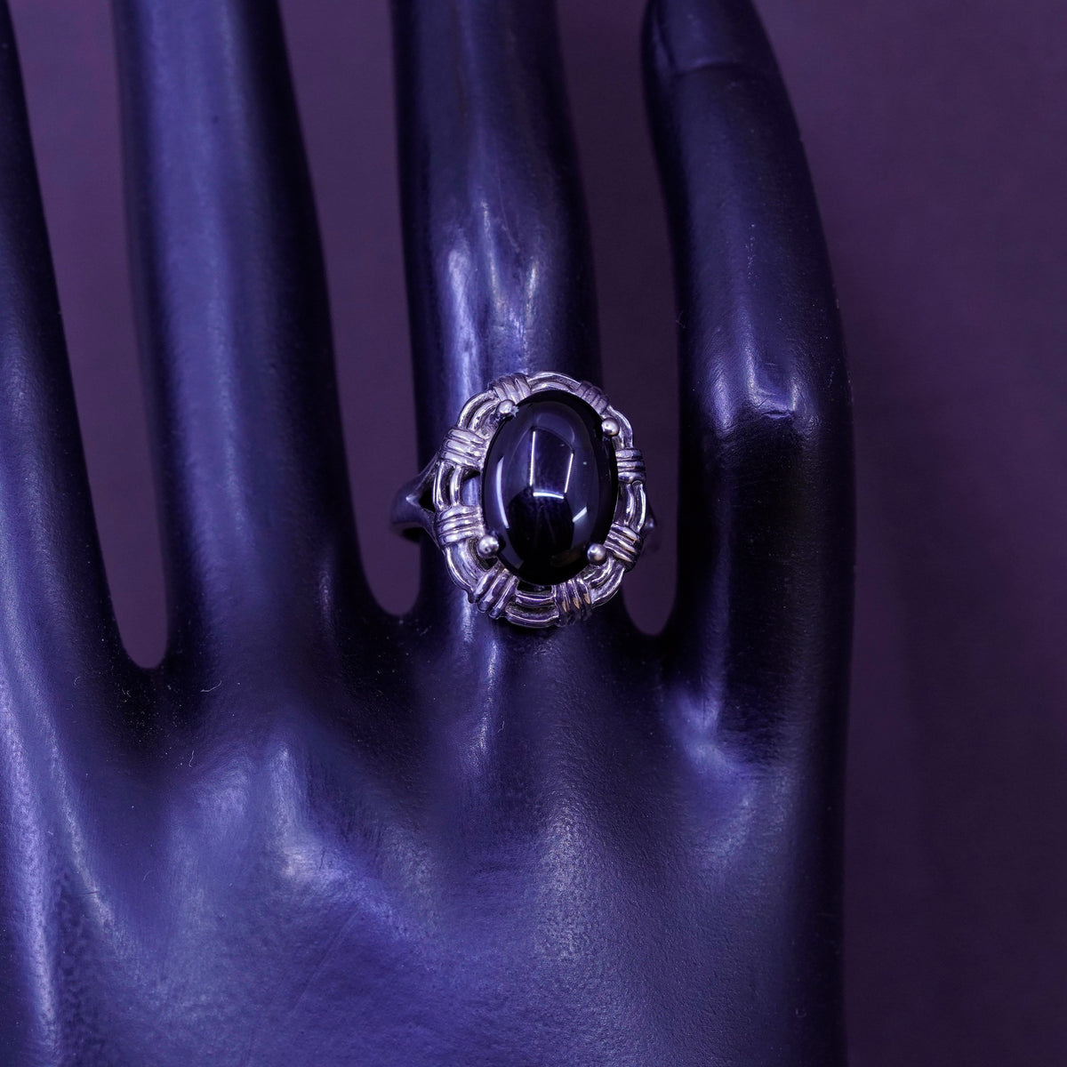 Size 7, vintage Sterling 925 silver handmade ring with oval obsidian