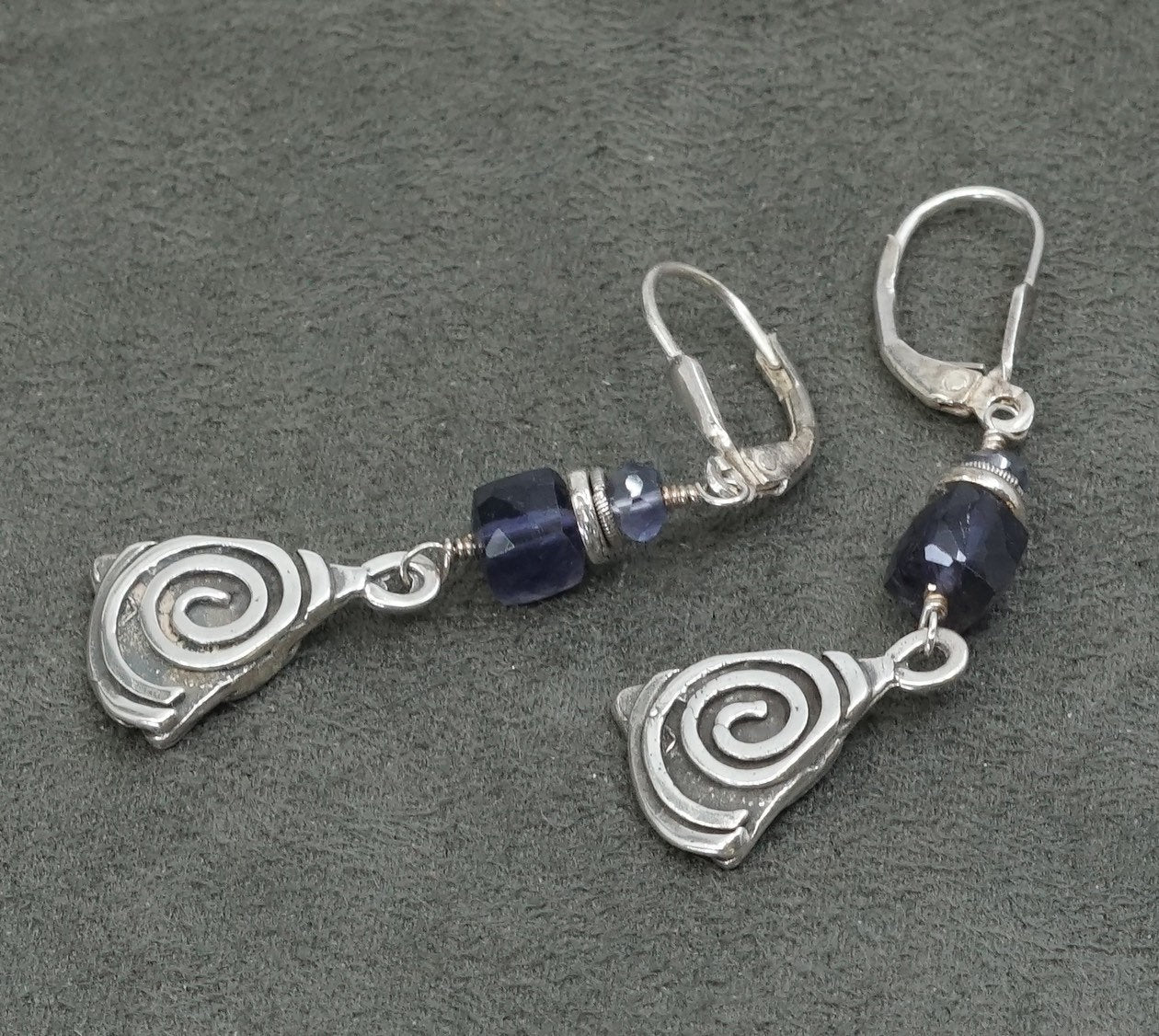 Native American handmade sterling silver earrings, 925 dangle w/ swirl N crystal