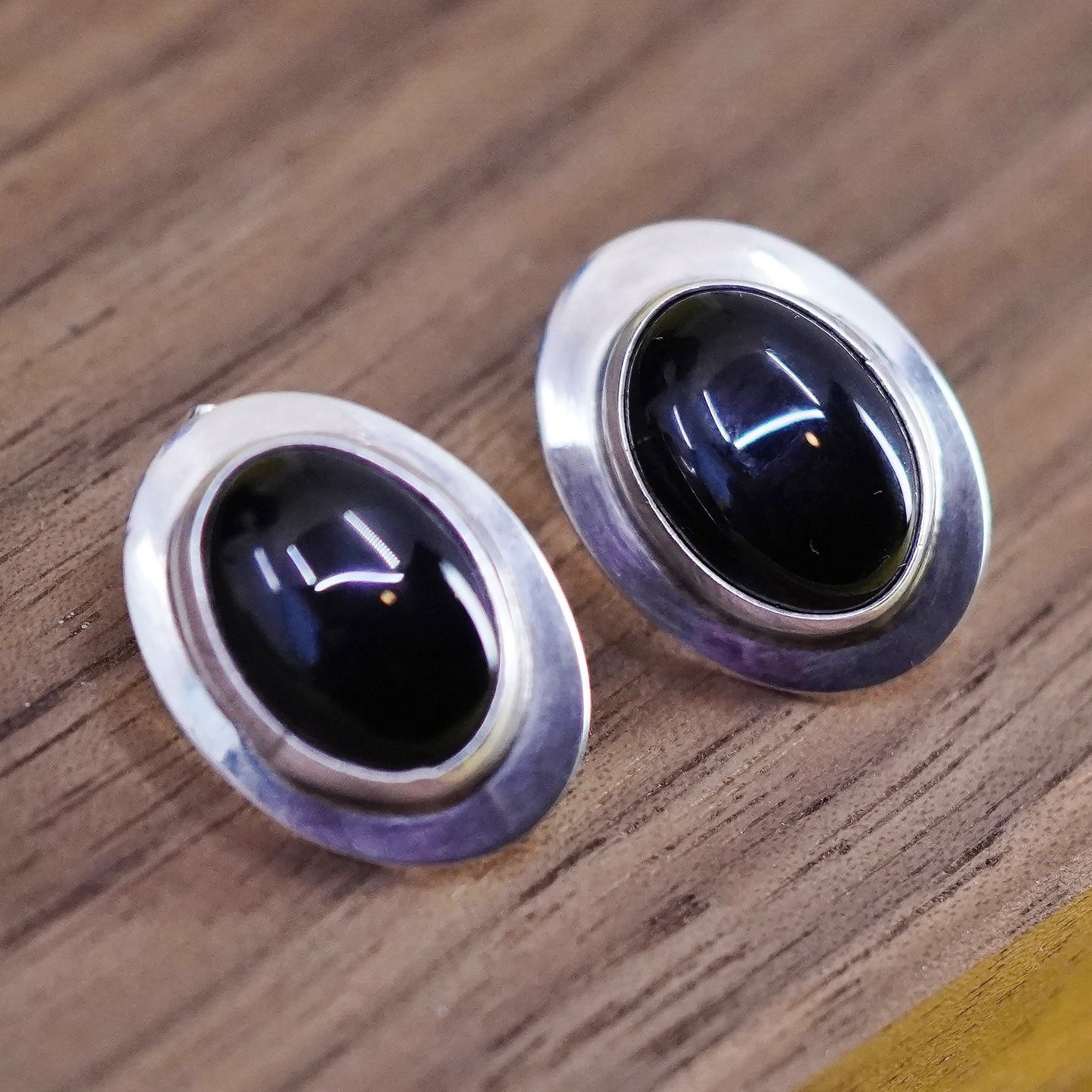 Vintage Sterling 925 silver handmade earrings with oval inlay, studs