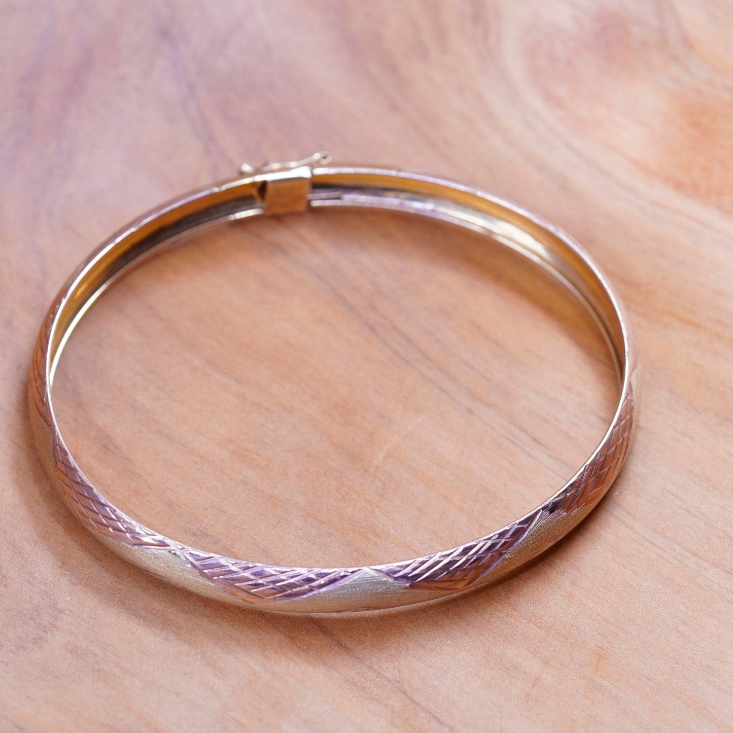 7.25”, Jordan gold Vermeil Sterling silver bracelet, textured 925 hinged bangle