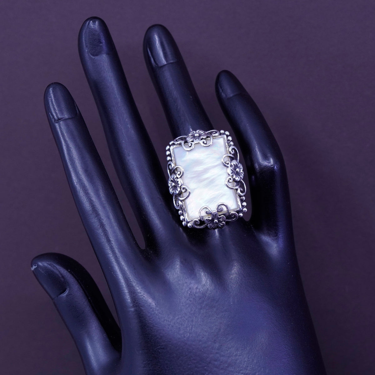 Size 6, CFJ Sterling 925 silver handmade ring with mother of pearl and flower