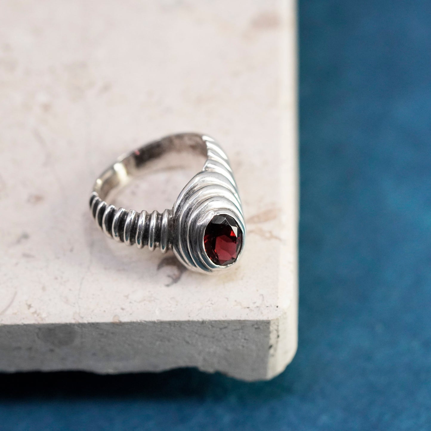 Size 5, vintage Sterling 925 silver handmade ribbed ring with Ruby