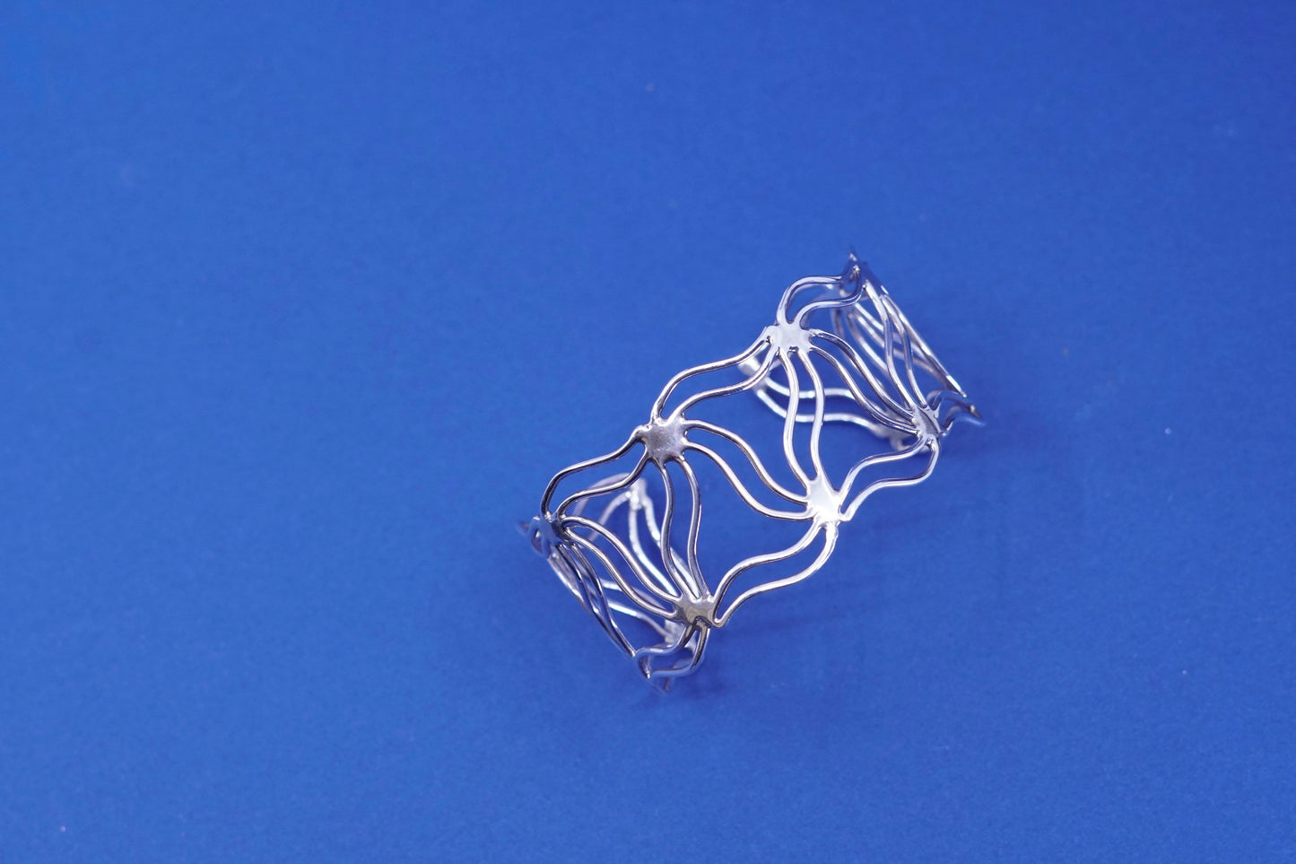 6.5”, vtg CII sterling silver handmade bracelet, wide 925 filigree wavy cuff