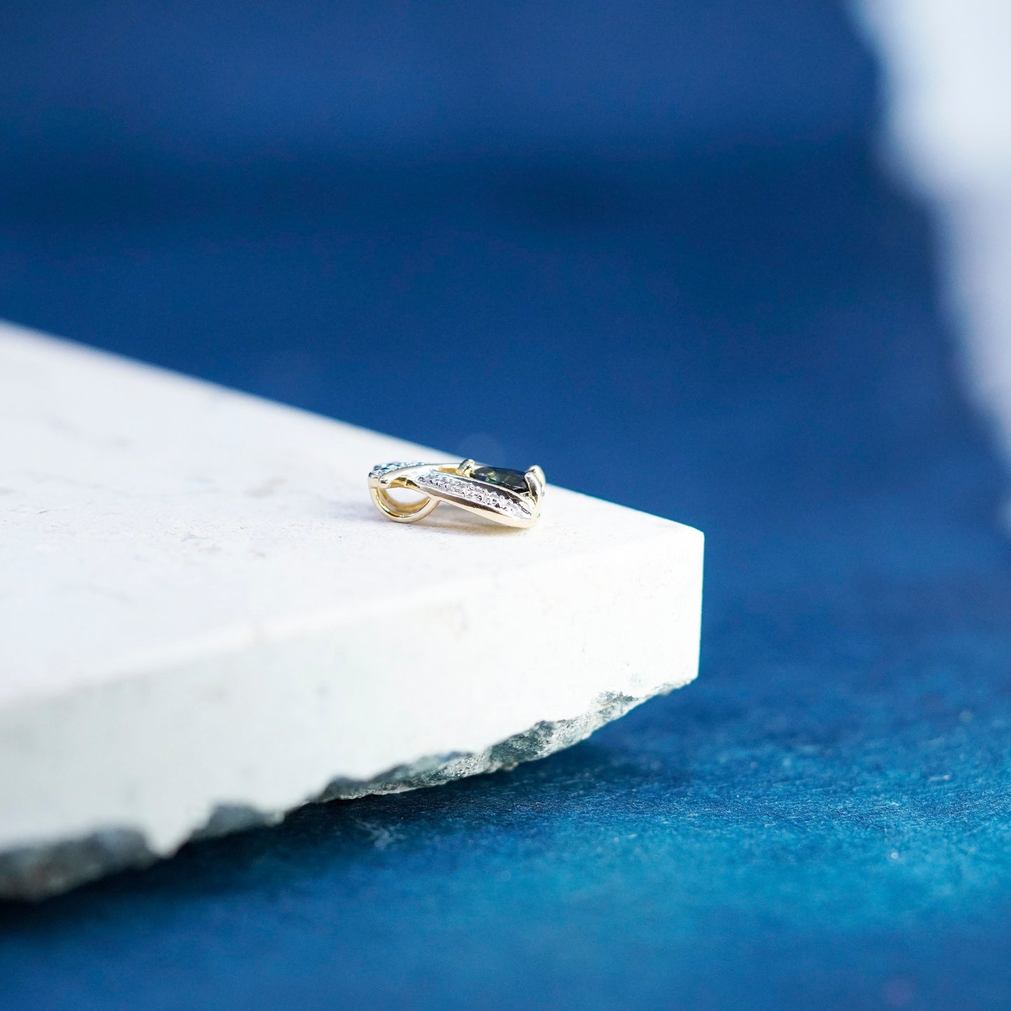 Vintage vermeil gold over Sterling silver pedant, 925 teardrop sapphire diamond