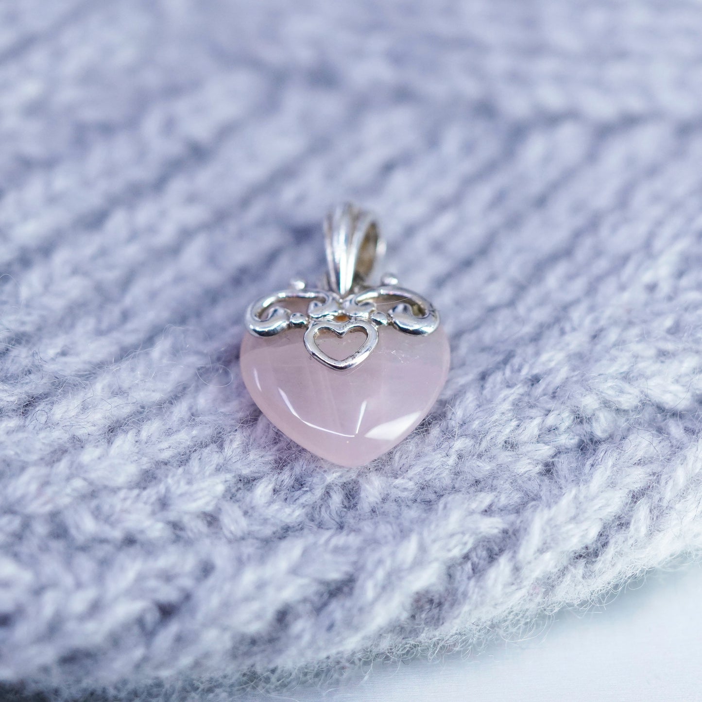 Vintage sterling 925 silver pendant with heart rose quartz