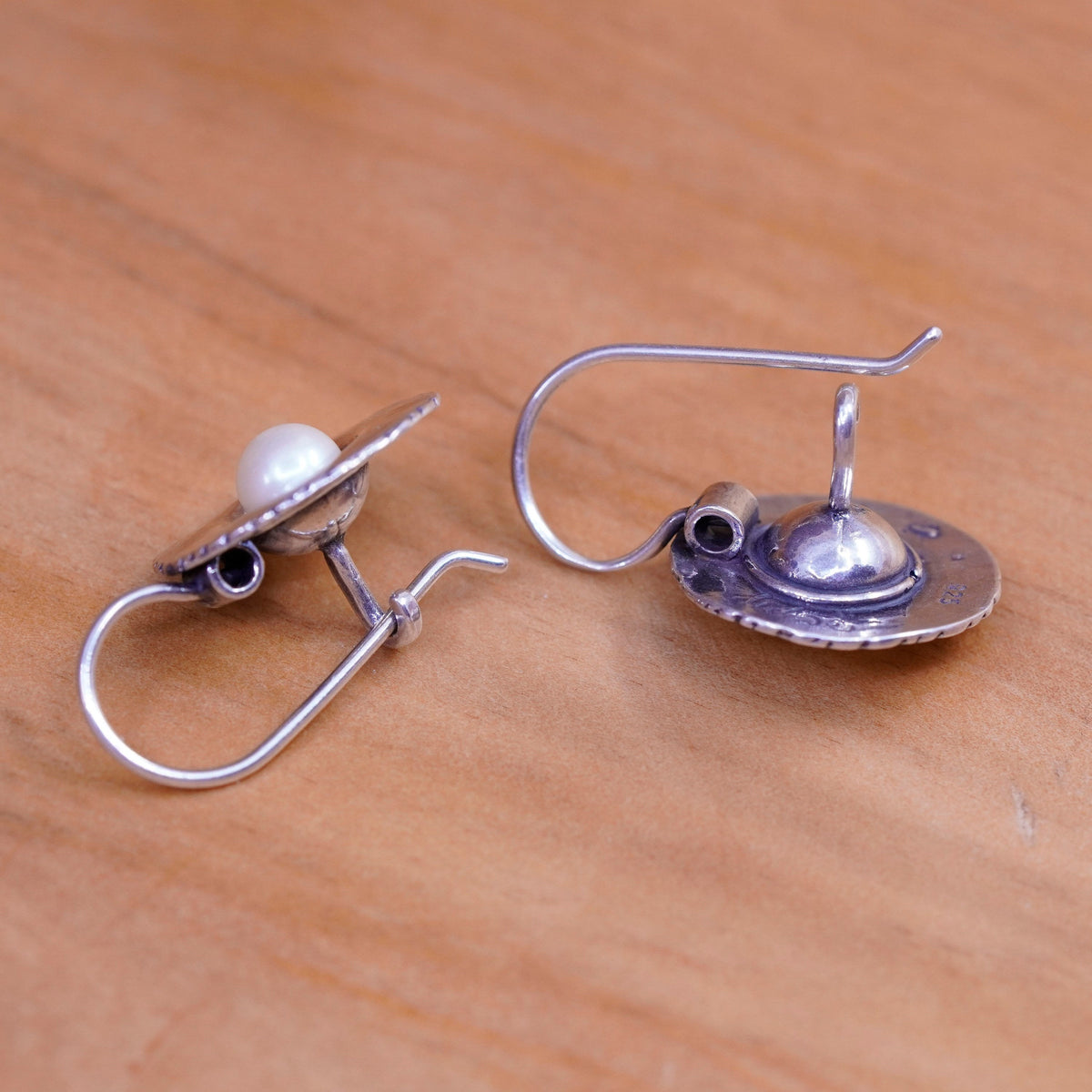 Vintage Israel didae shablool Sterling 925 silver handmade earrings with pearl