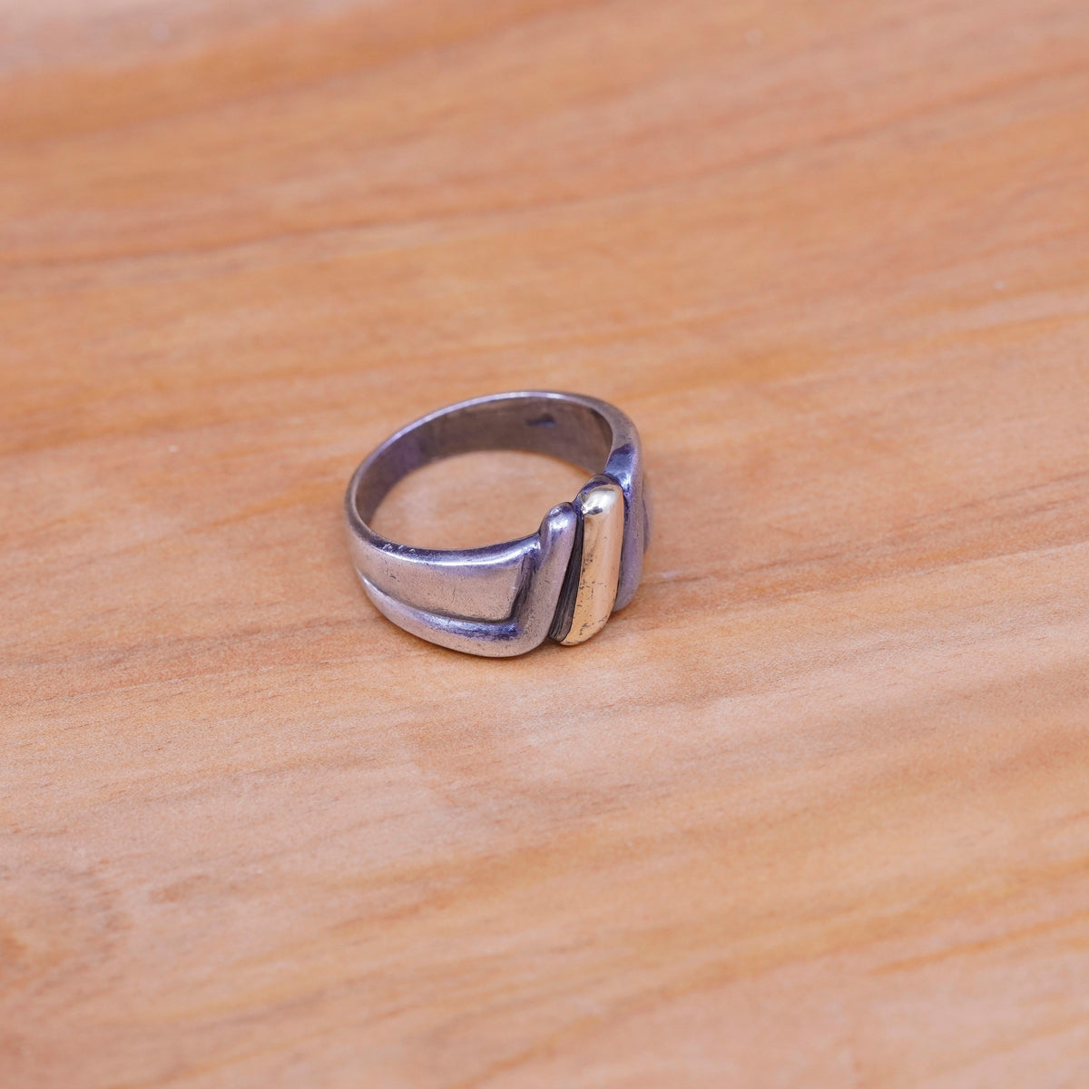 Size 6, modern Sterling 925 silver handmade ribbed ring with 14K gold accent