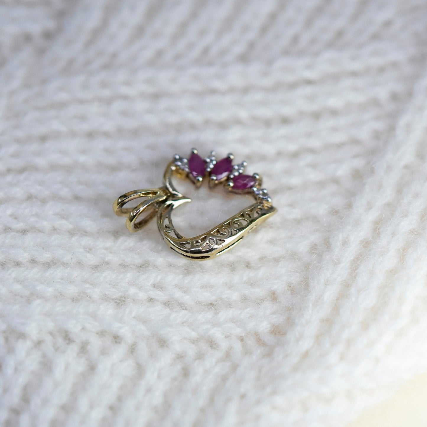 Vermeil Gold over sterling silver pendant, 925 heart with ruby and diamond
