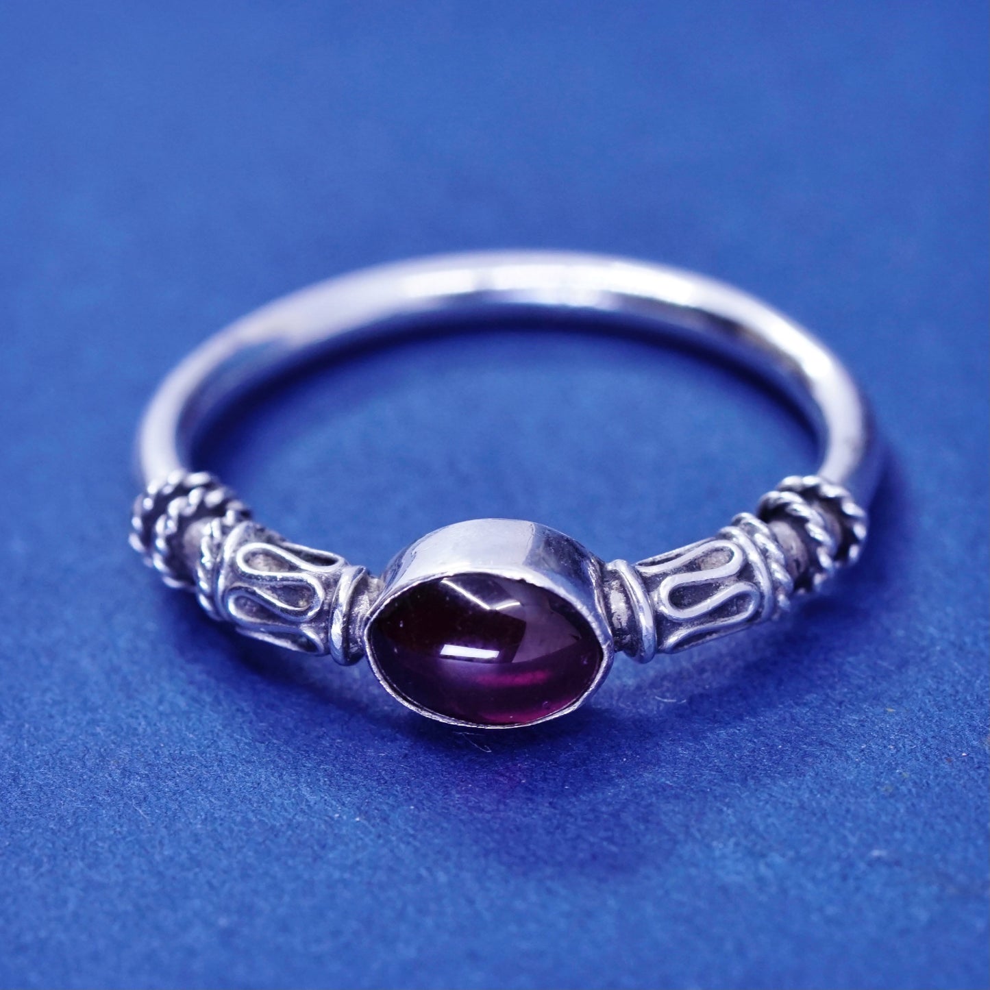 Size 8.75, vintage Sterling 925 silver handmade ring with garnet