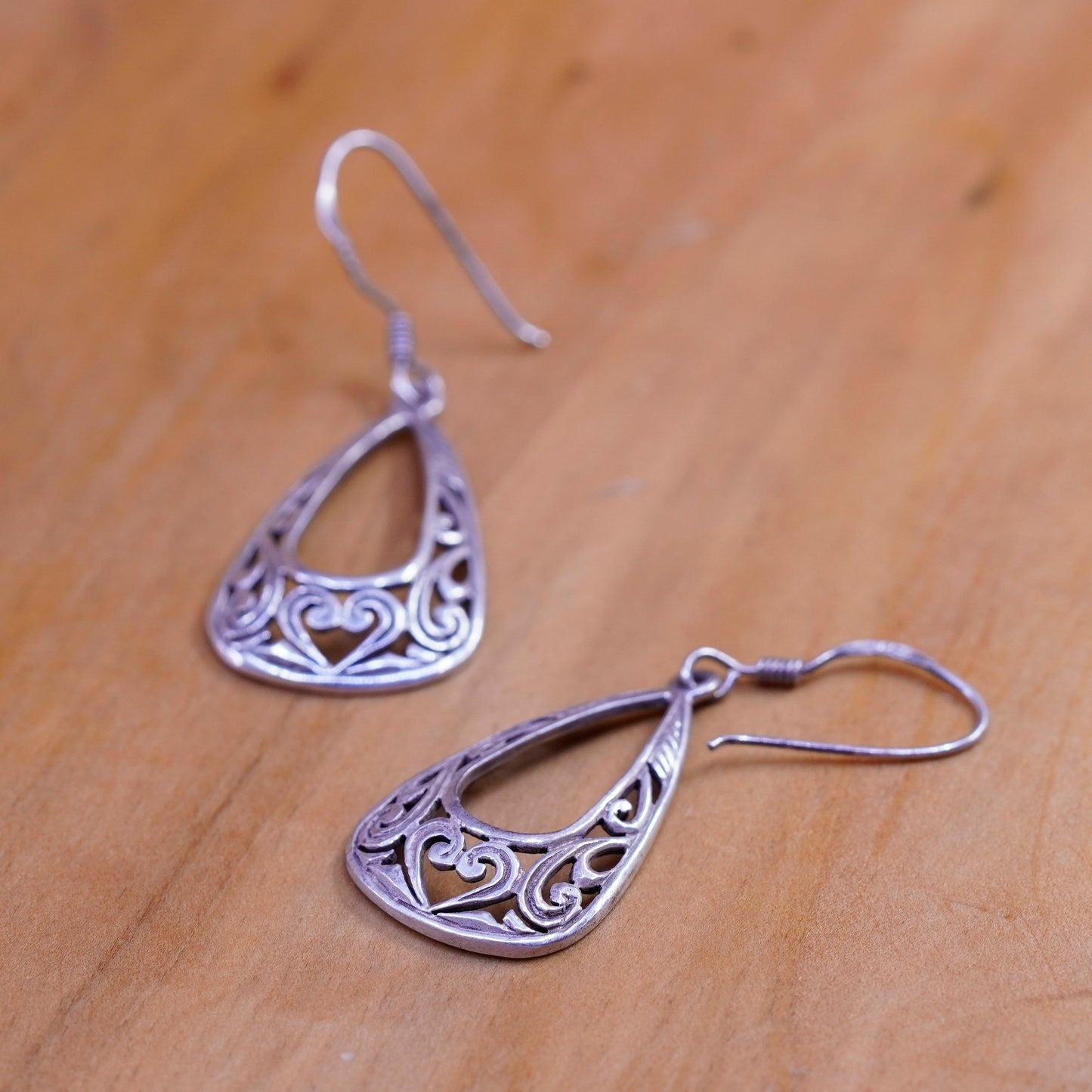 Vintage Sterling silver handmade earrings, filigree 925 teardrops