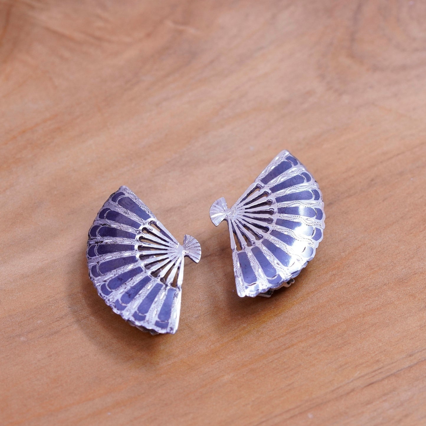 Vintage Siam sterling silver clip on 925 India fan earrings, niello, Siam