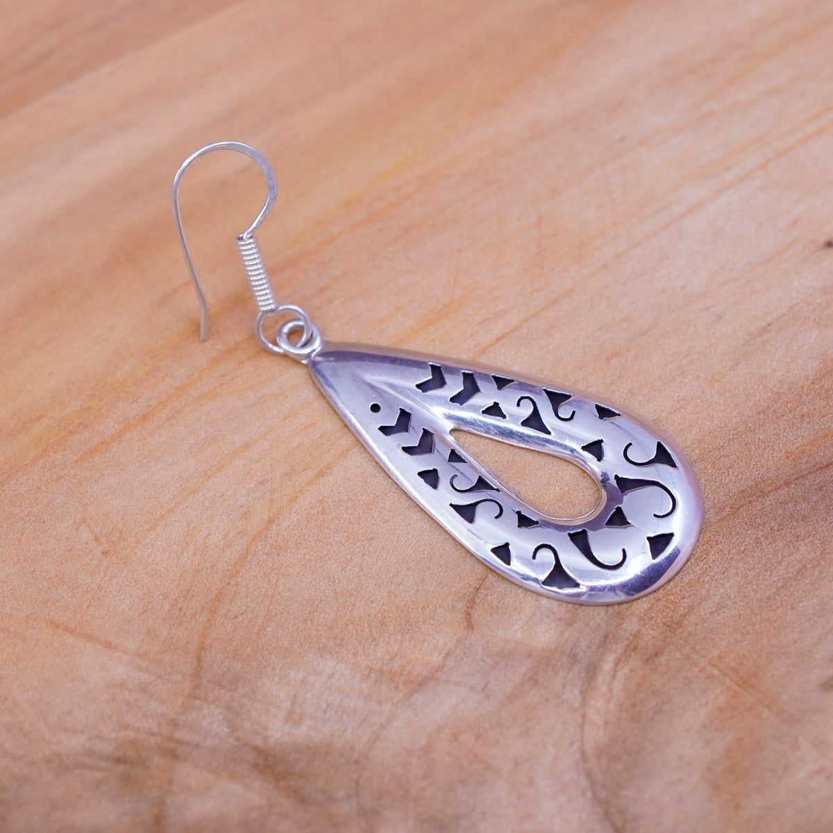 Vintage Sterling silver handmade earrings, 925 filigree teardrops