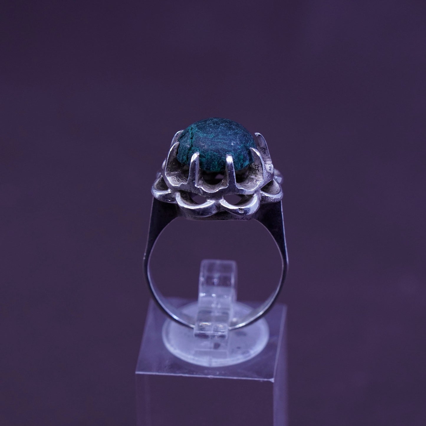 Size 9, vintage Sterling 925 silver handmade flower ring with turquoise