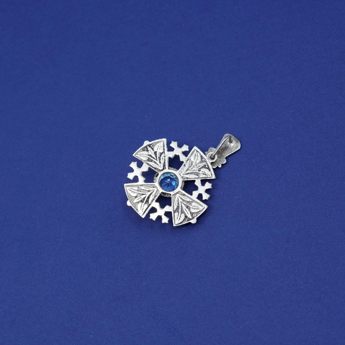 Vtg 999 Sterling Silver Filigree Jerusalem Cross Pendant with topaz inlay