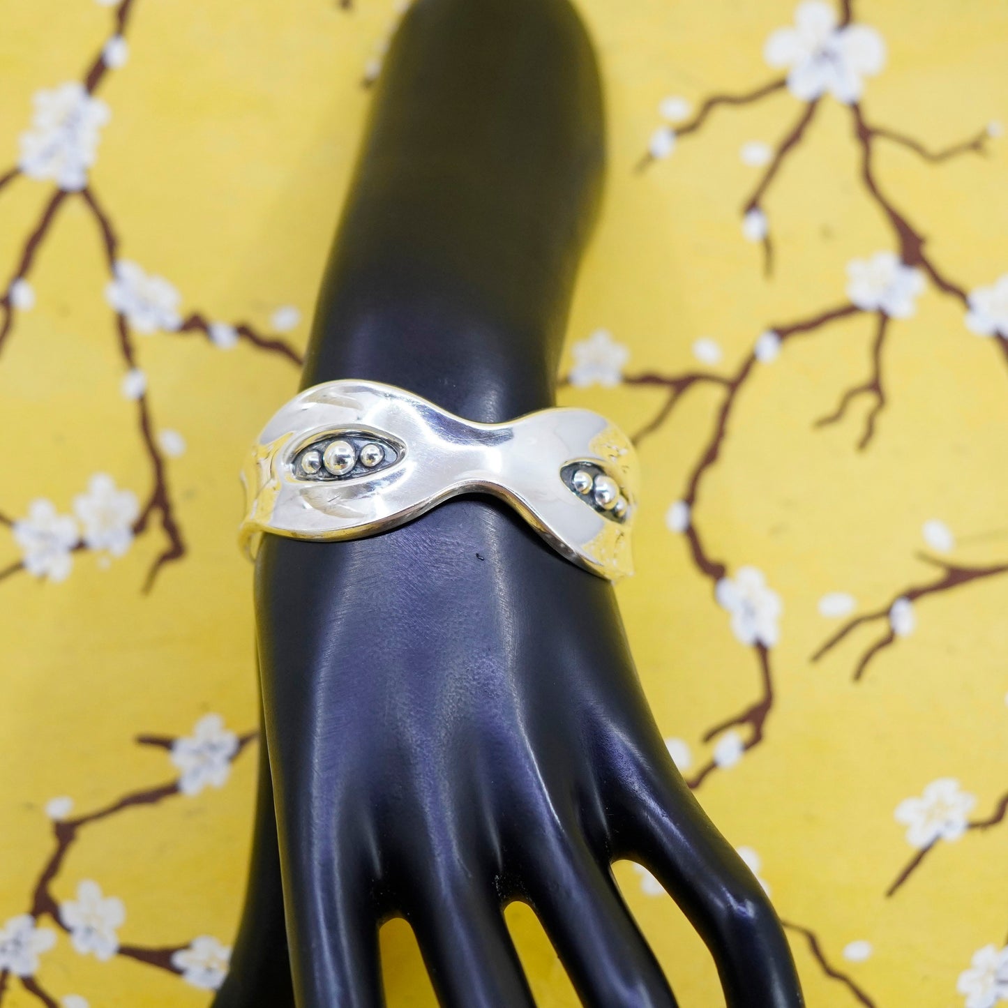 6.5”, Vintage Mexico Sterling 925 silver bracelet, wide wavy cuff with beads