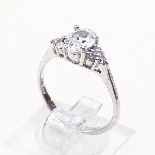 Sz 7, Vtg Sterling silver Engagement ring, 925 silver band W/ CZ