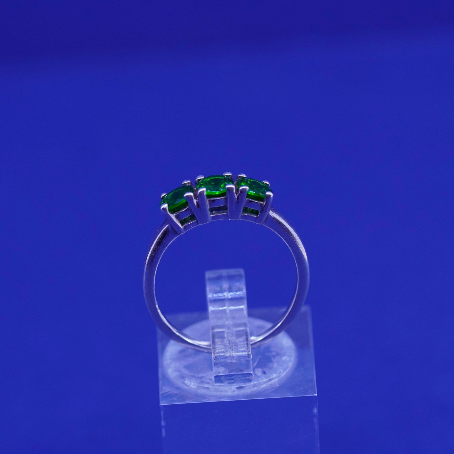 Size 7, vintage Sterling silver handmade ring, 925 stackable band with peridot