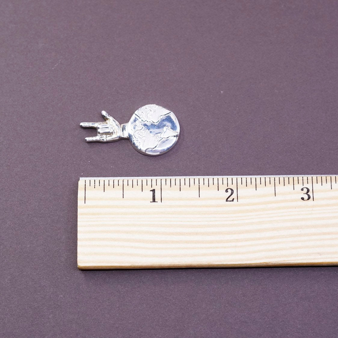 vtg sterling silver handmade pendant, 925 rocker gesture with earth