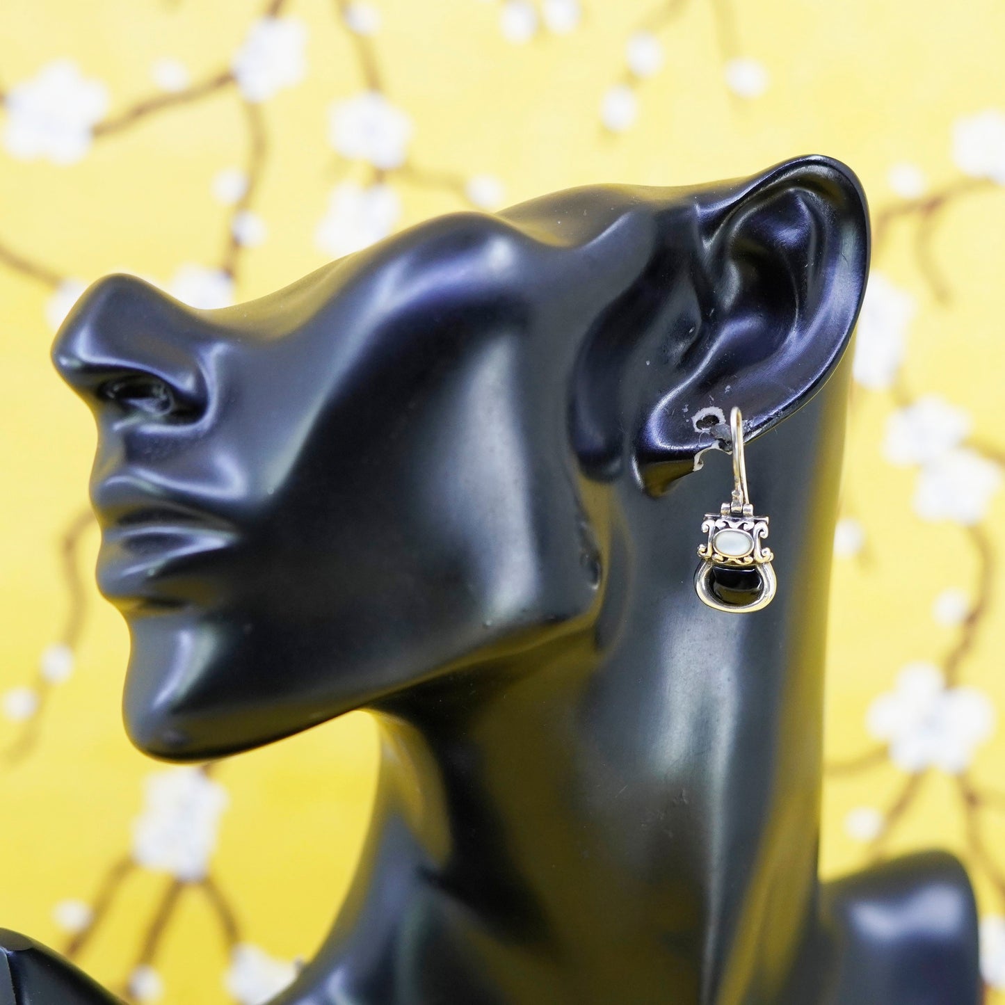 Vintage Sterling 925 silver handmade filigree earrings oval onyx mother pearl