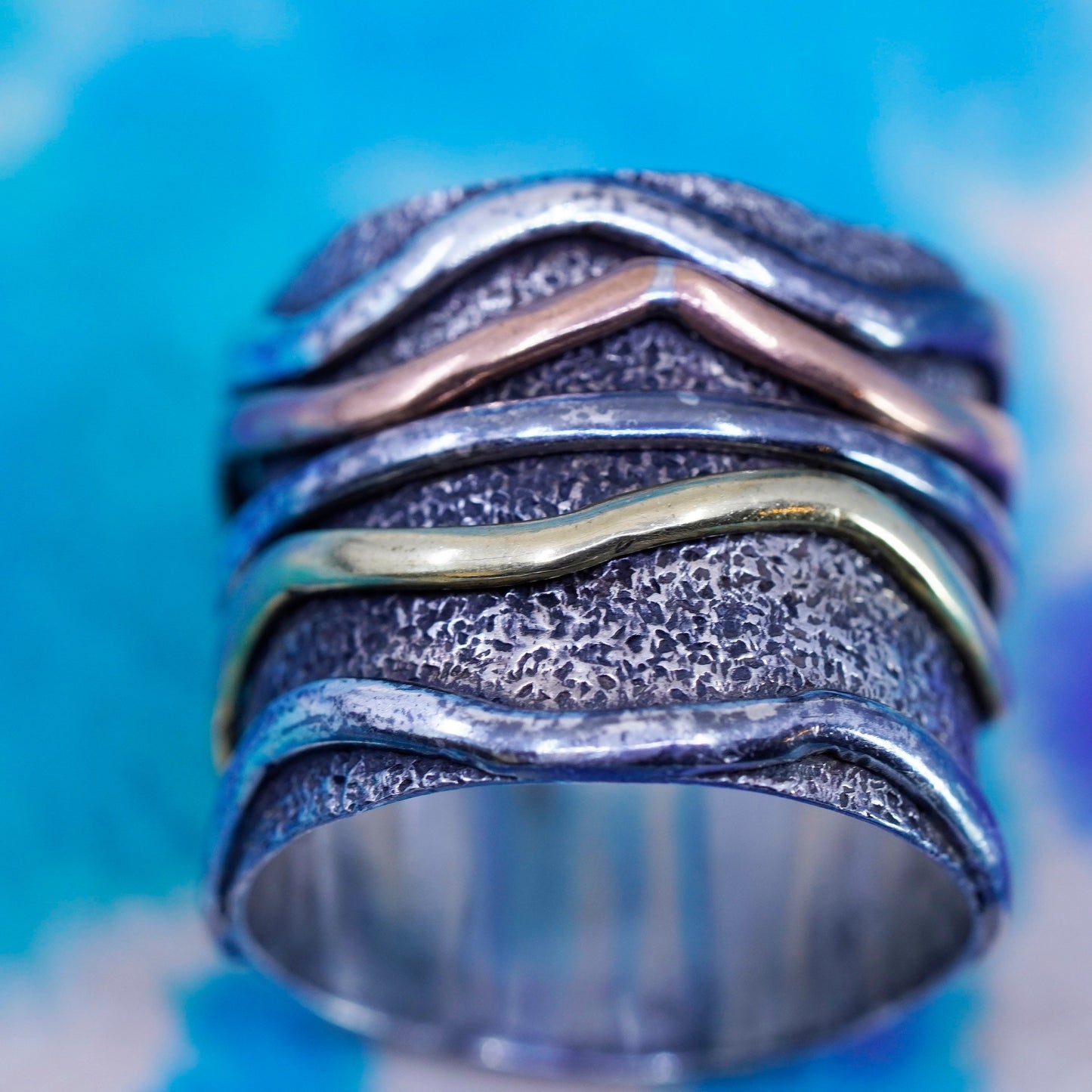 Size 8.75, vintage triple Tone sterling silver hammered band, 925 spinner ring