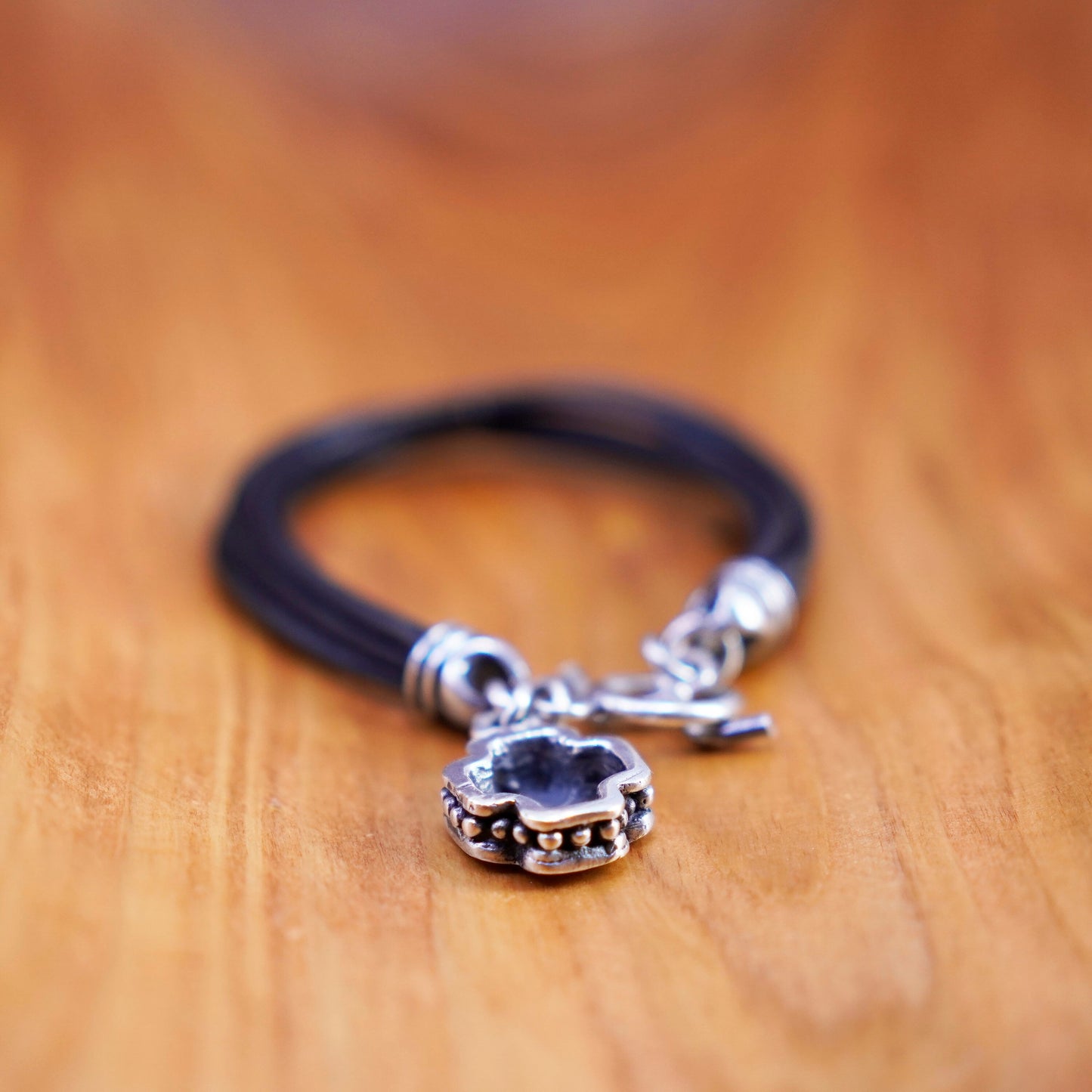 6.75”, Sterling 925 silver bracelet, multi strands leather chain cross charm