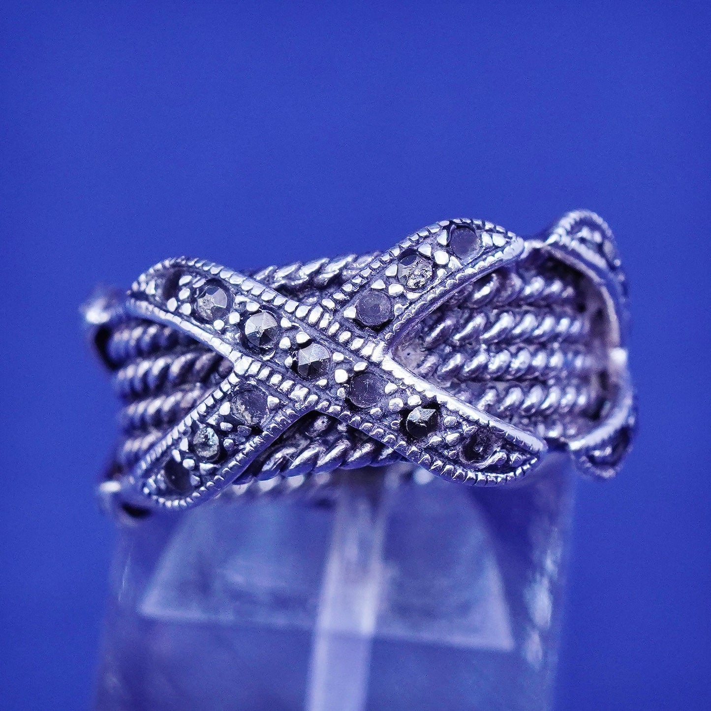 Size 5.25, vtg Sterling silver handmade ring, 925 X cross band with marcasite