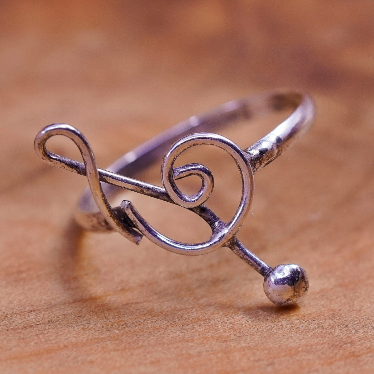 Size 5.5, vintage sterling silver handmade ring. 925 music symbol
