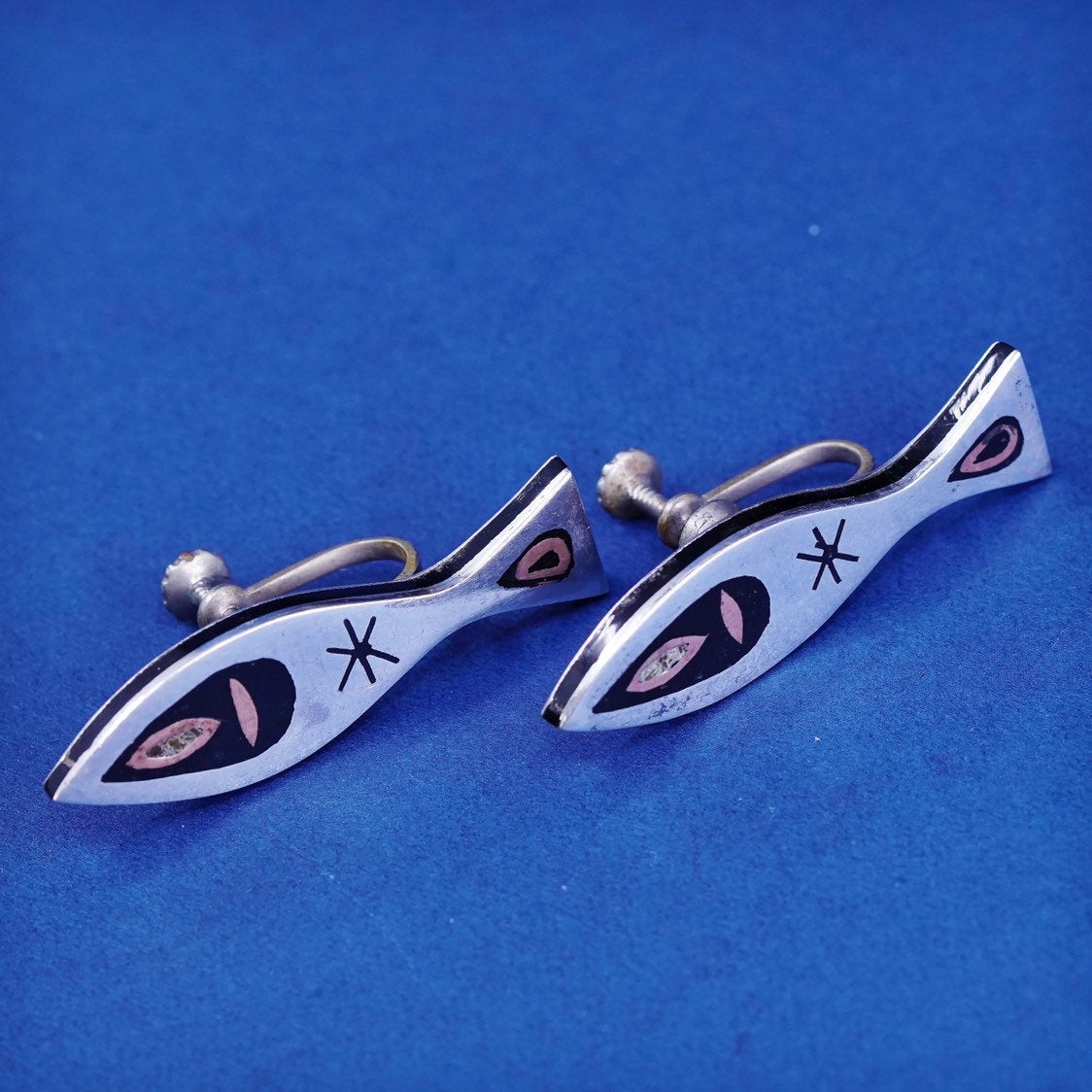 vtg NAB mexico Sterling silver screw back earrings, geometric 925 silver fish