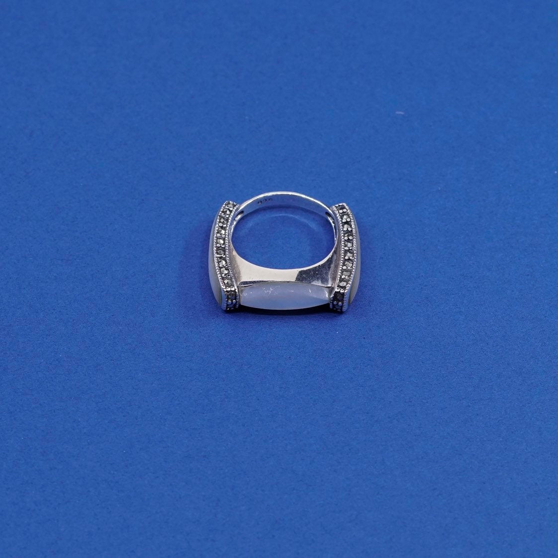 sz 8.5, vtg sterling silver handmade ring, 925 w/ mother of pearl N marcasite