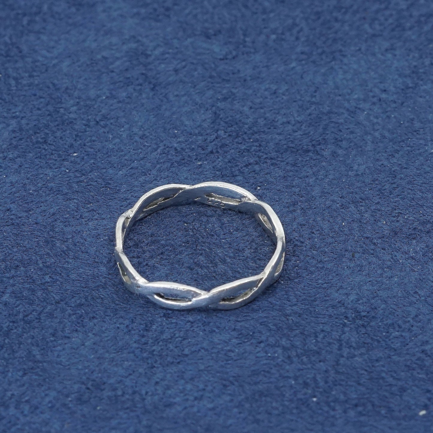 sz 8.75, vtg Sterling silver handmade ring, 925 wave textured band