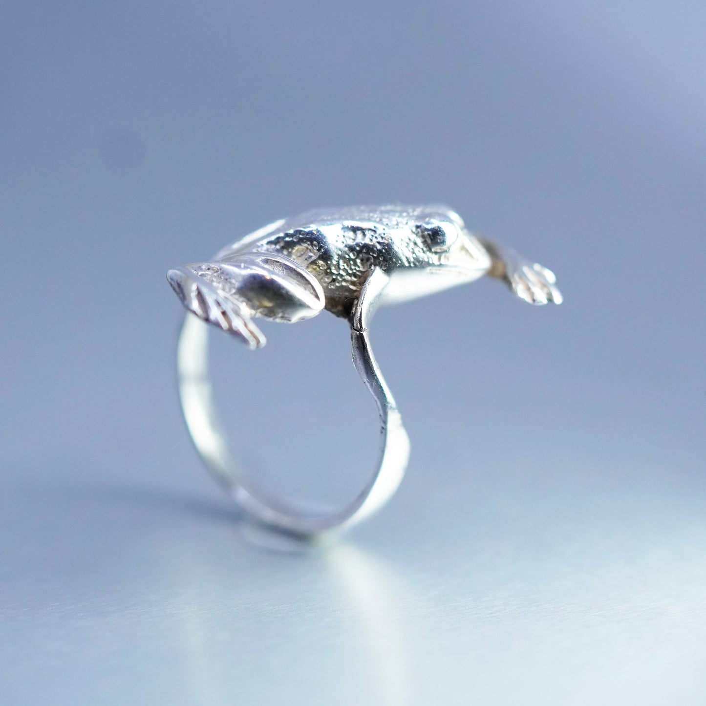Size 8.25, vintage Sterling 925 silver handmade frog ring