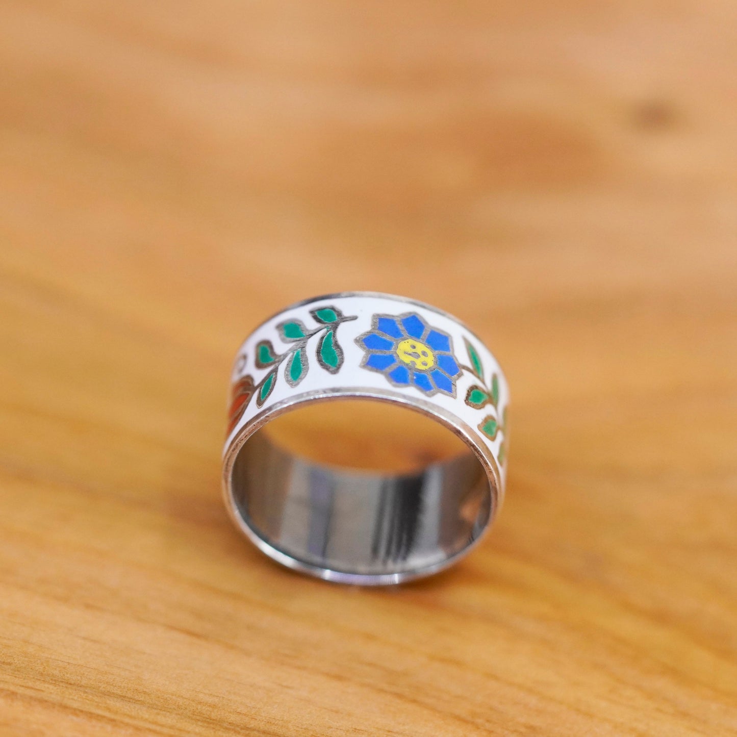 Size 7, Vintage Sterling silver handmade ring, 925 band with enamel flower