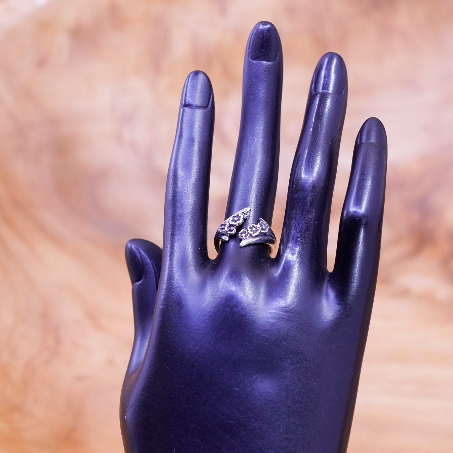 Size 5.5, Vintage Sterling silver handmade cocktail ring, 925 flower wrap band