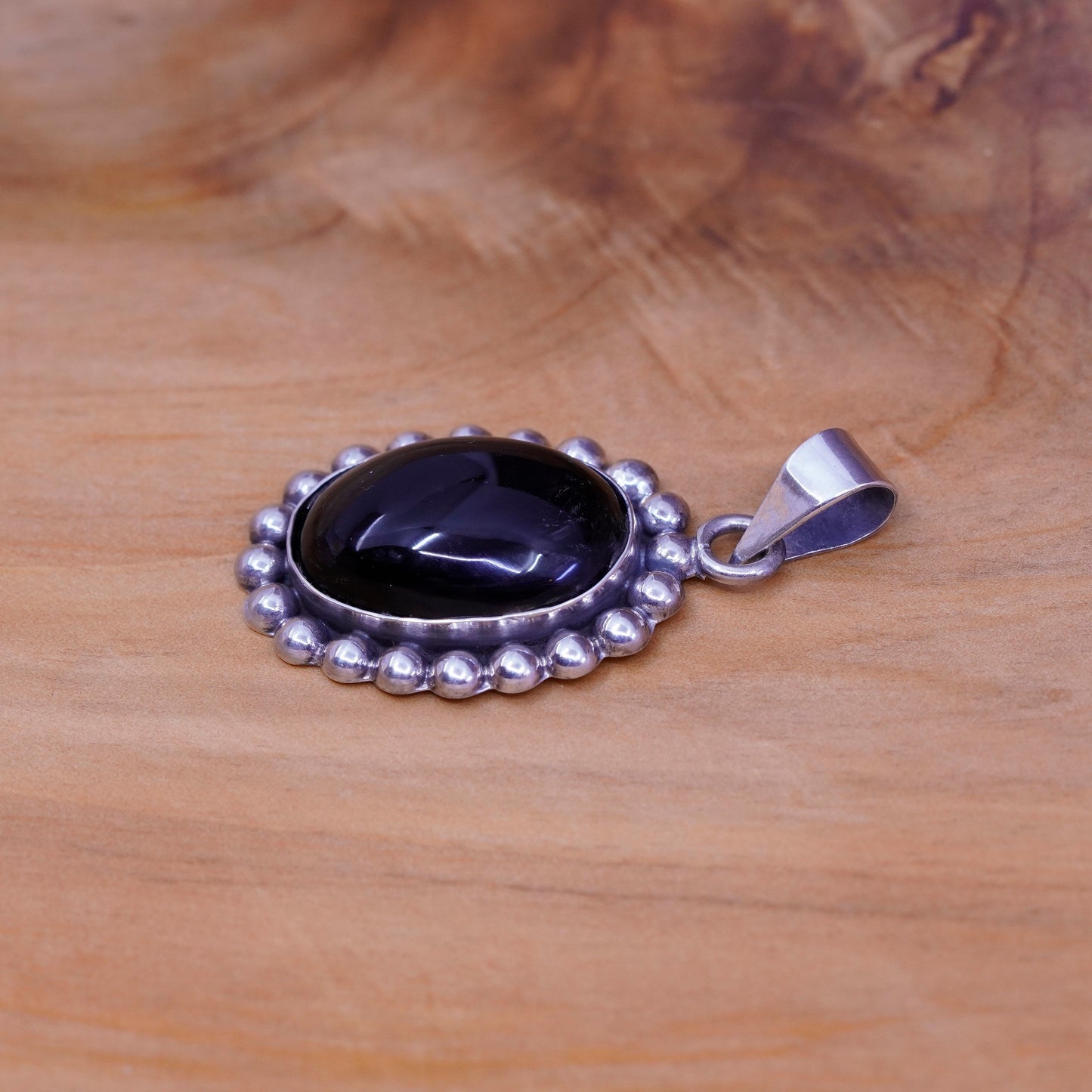 Vintage Sterling silver handmade pendant, Mexico 925 with oval onyx and beads