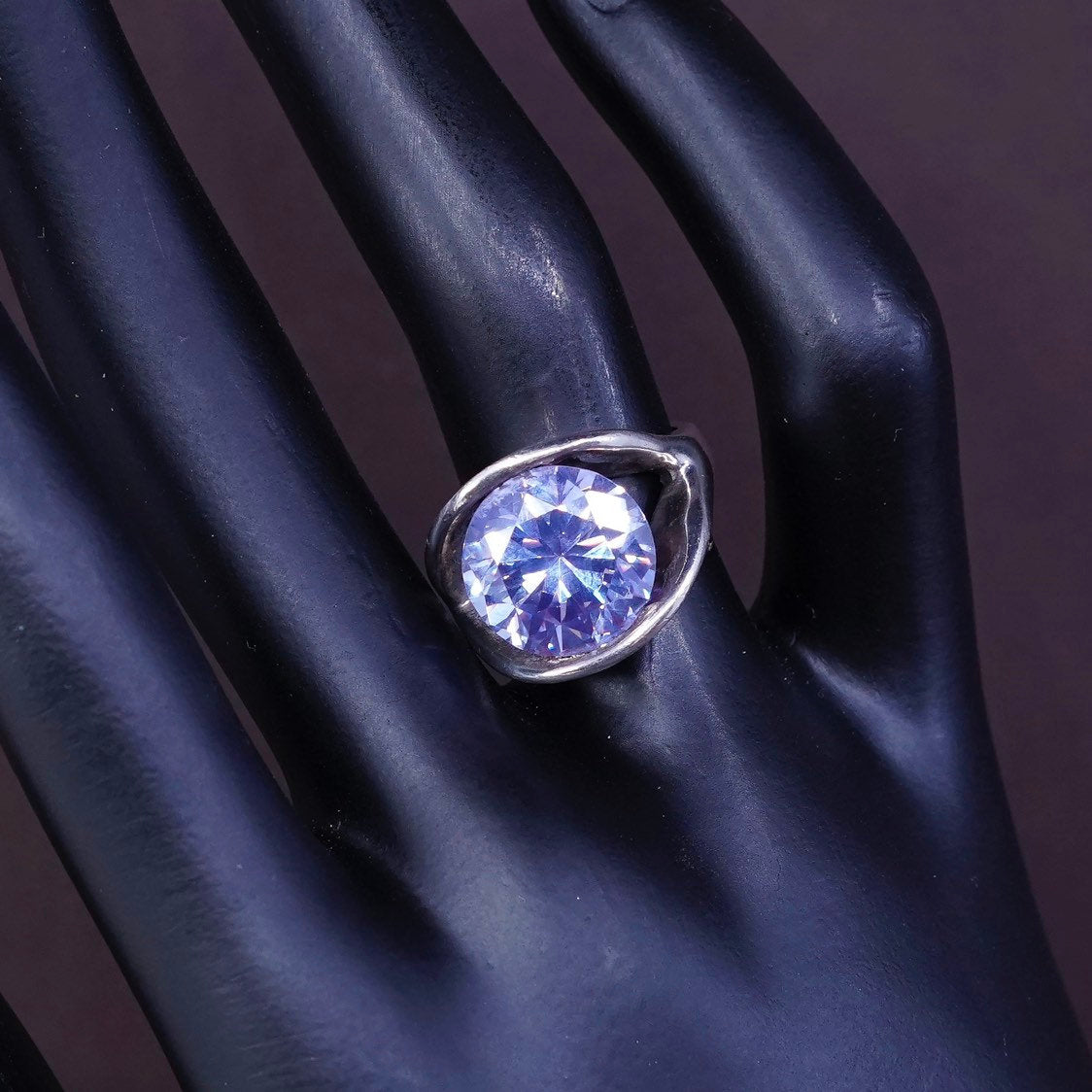 sz 6.5, vtg Sterling silver handmade ring, 925 cocktail ring w/ round amethyst