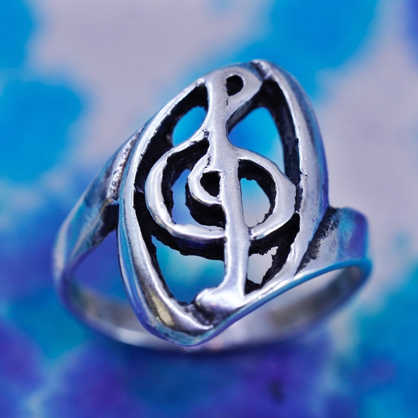 Size 5.25, vintage sterling silver handmade ring, 925 music note band