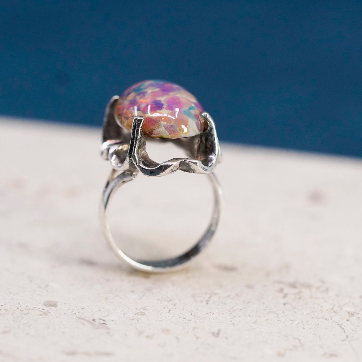 Size 6.75, vintage Mexico Sterling 925 silver handmade ring dragon foiled glass
